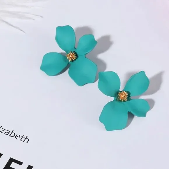 (L3) Irregular Flower Earrings - Picture 1 of 6